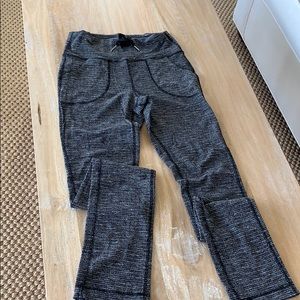 Lululemon activewear pants with front pockets